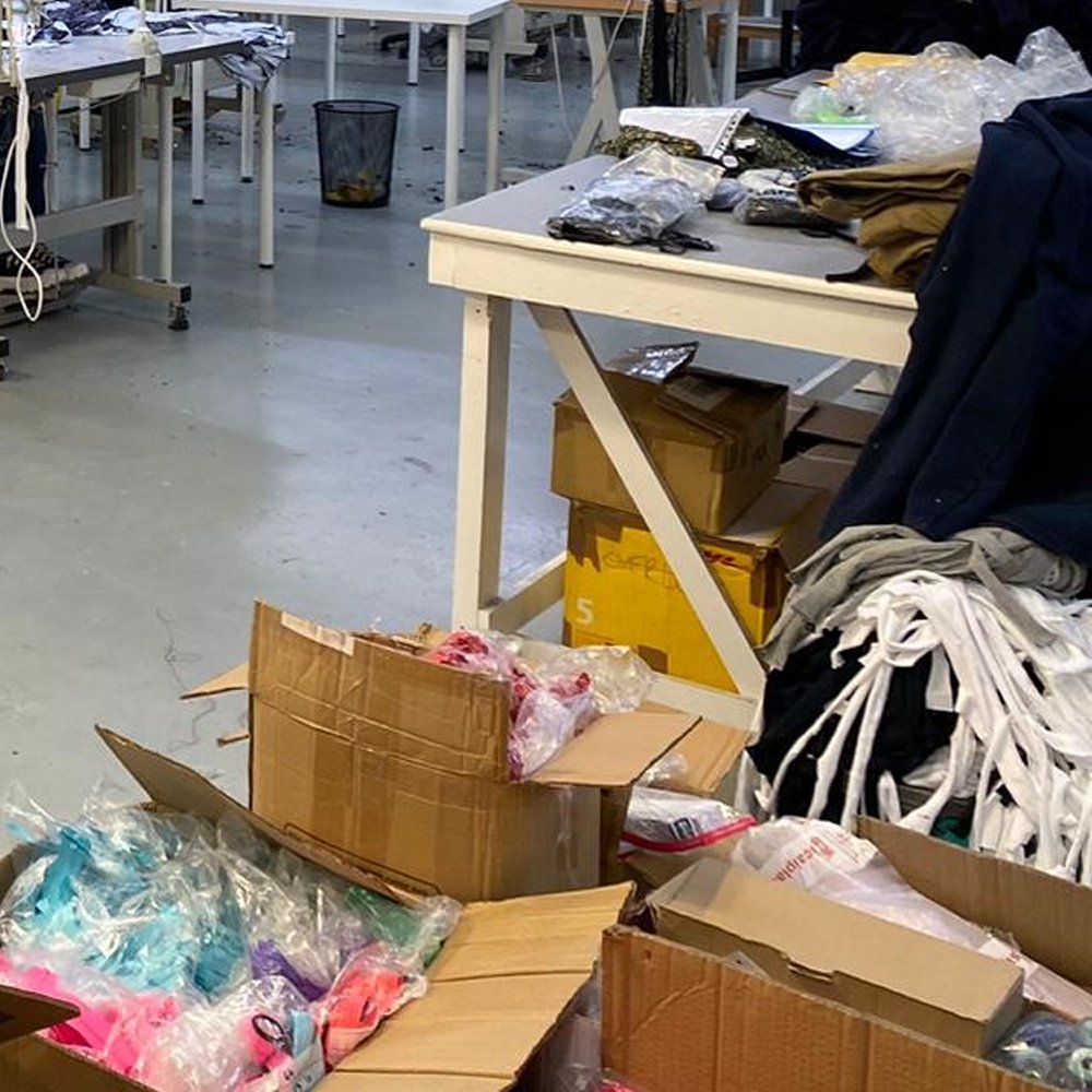 Packaging & Worldwide Delivery